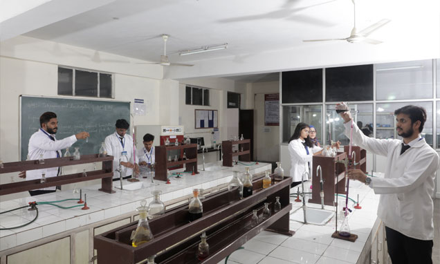 Top Pharmacy Colleges in Delhi/NCR