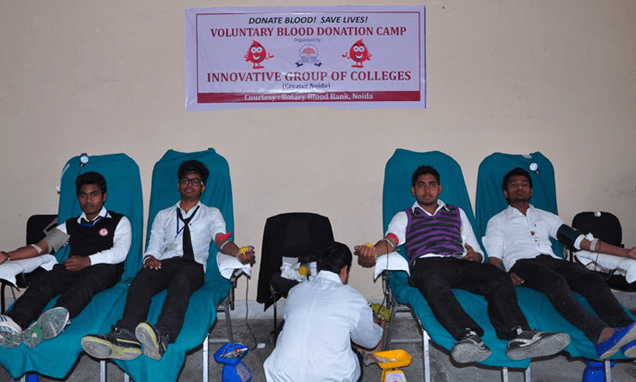 blood donation camp noida by Best pharmacy colleges in Noida delhi